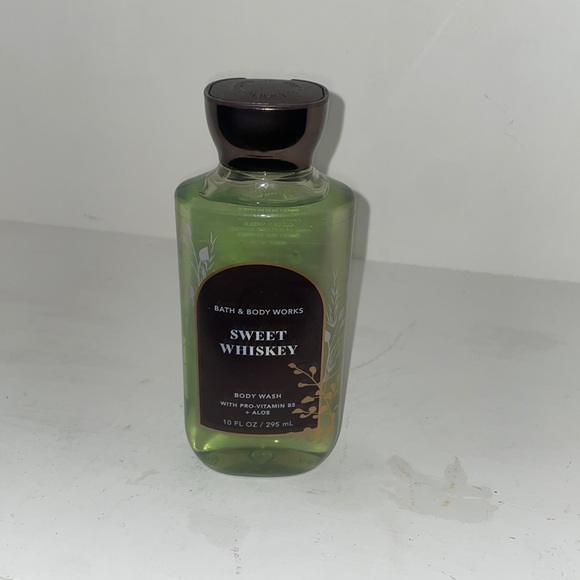 Bath & Body Works Sweet Whiskey - Picture 1 of 2